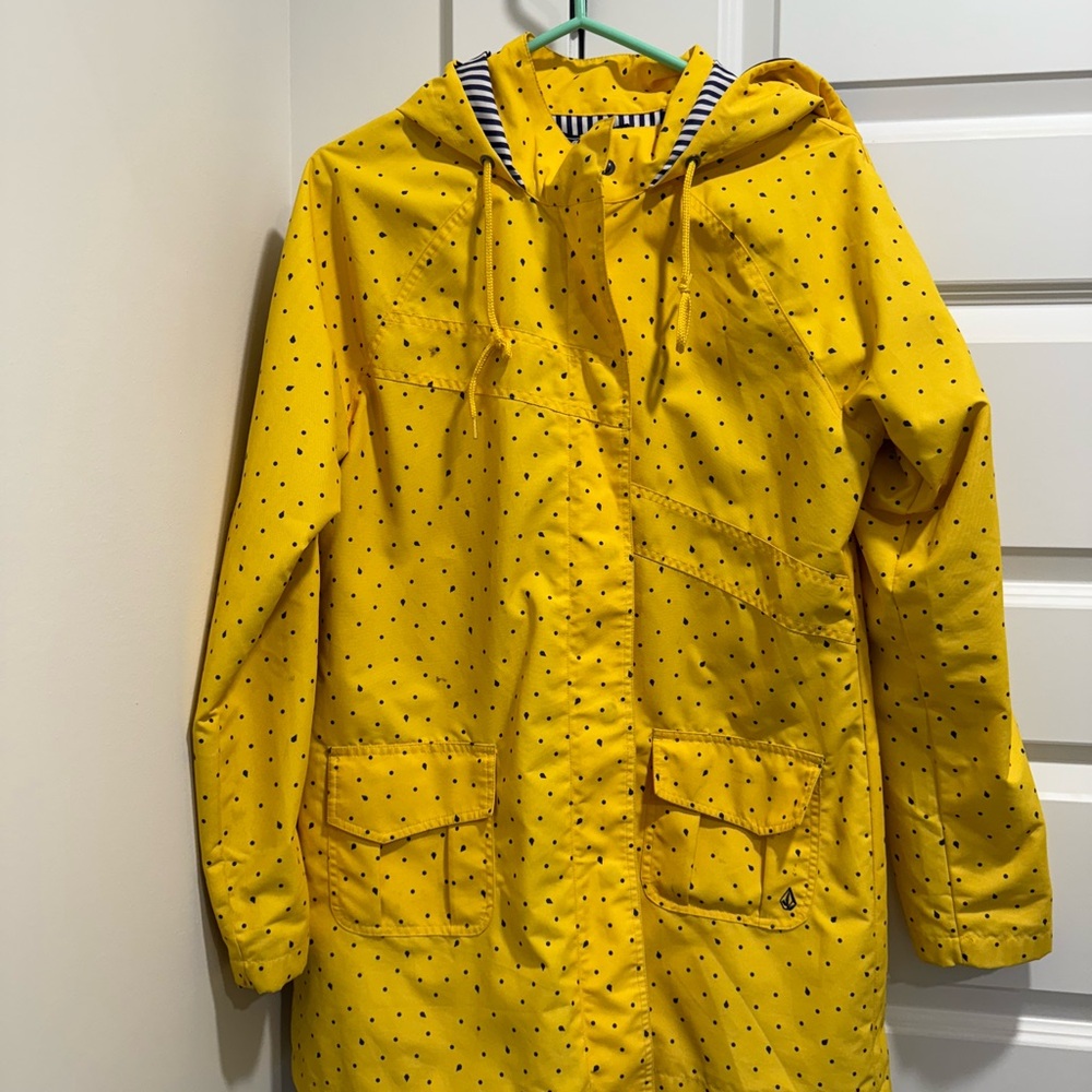 Vintage!! Volcom Yellow Polka Dot Rain Jacket. Rare find!